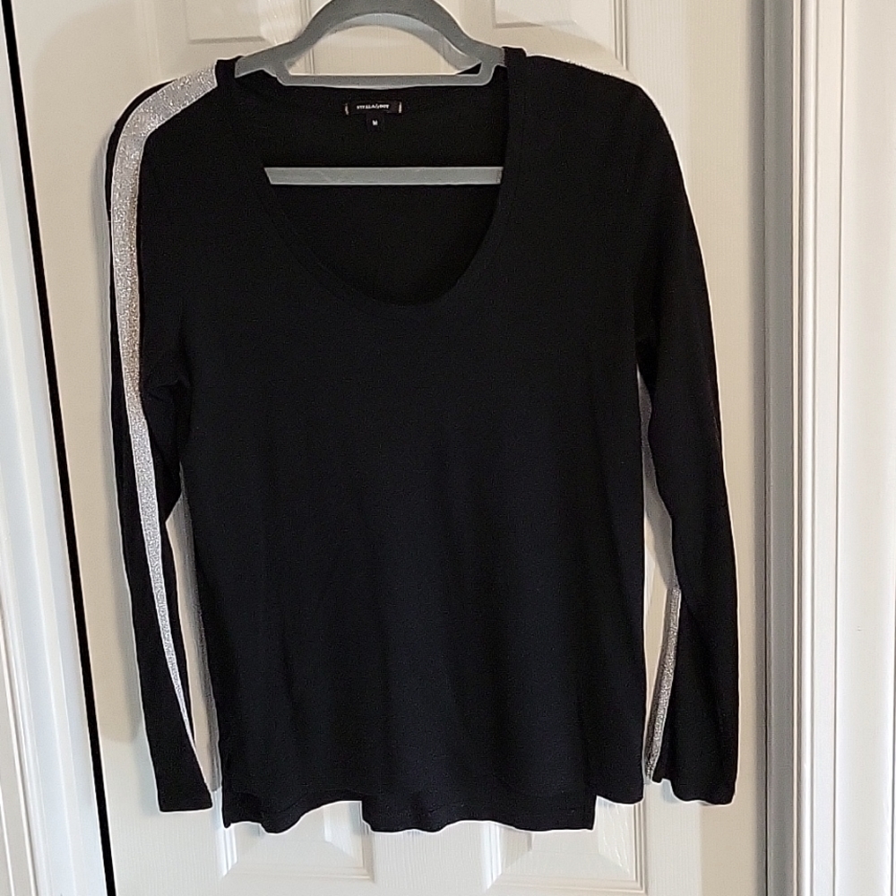 Stella & Dot scoop neck with silver stripe